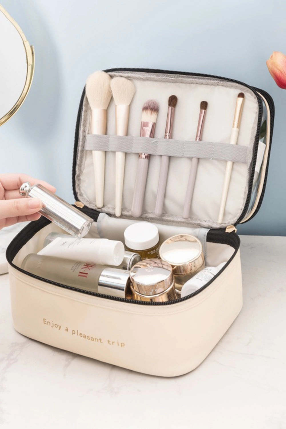 Fashionable Cosmetic Bag