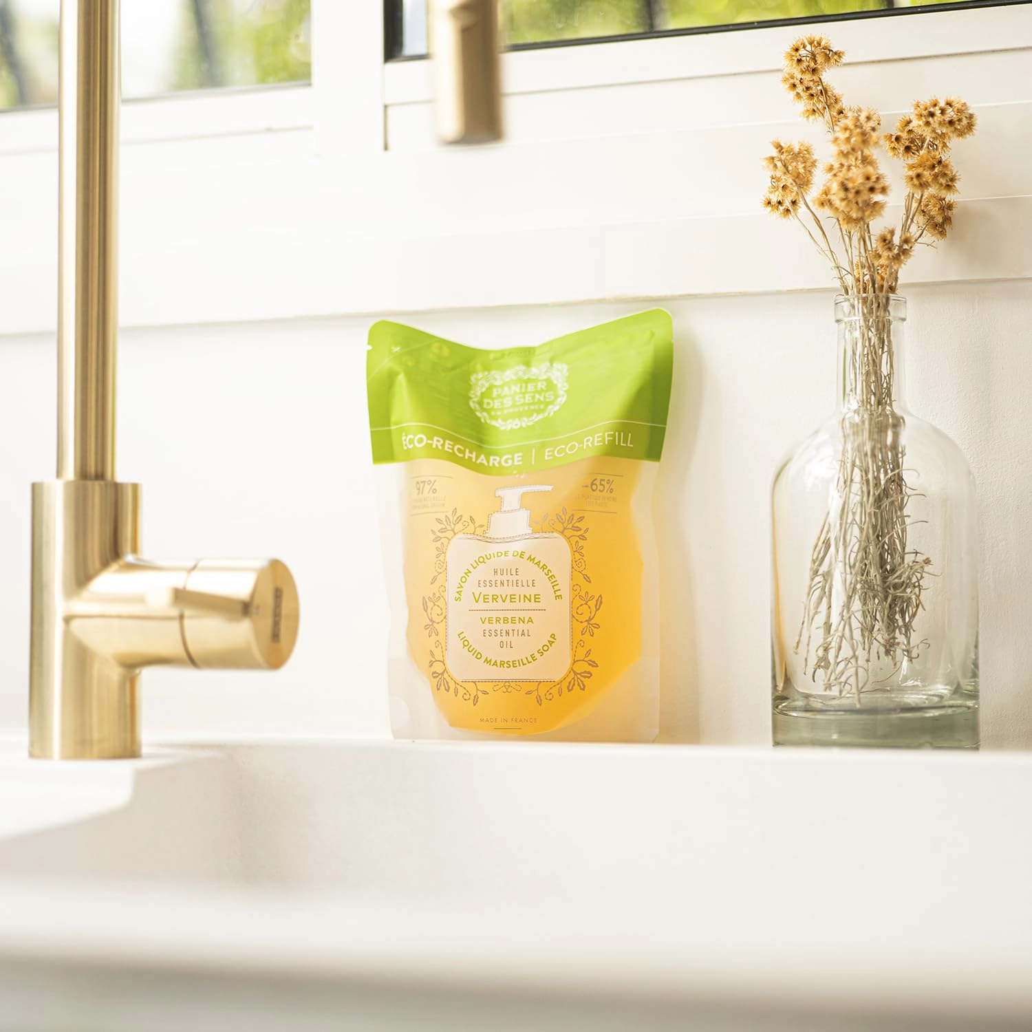 Panier des Sens - Liquid Hand Soap Refills - Verbena Foaming Hand Soap Refill - French Moisturizing Hand Wash with Coconut Oil - Kitchen & Bathroom Hand Soap - Soft Soap Refill 97% Natural - 34 Fl.oz