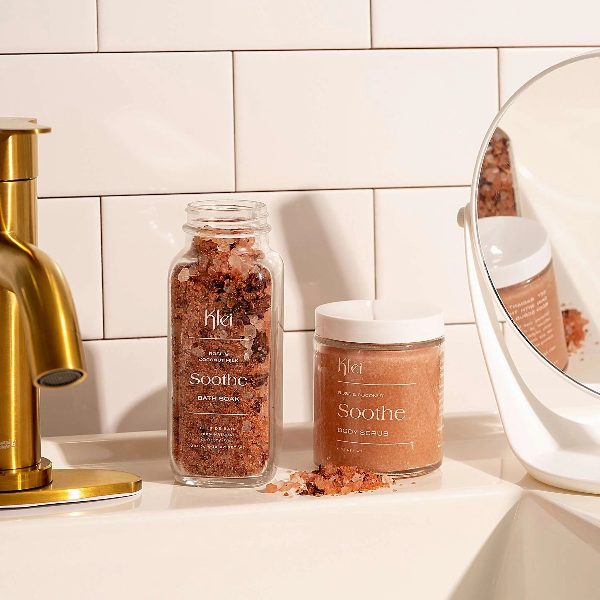 SOOTHE Rose & Coconut Body Scrub
