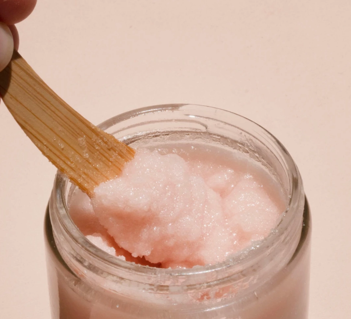 SOOTHE Rose & Coconut Body Scrub