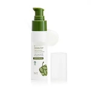 tubees Green Tea Oil-Free Face Moisturizer | With Niacinamide & Hyaluronic Acid | Fights Pimples & Hydrates | Fades Blemishes & Brightens Skin | Non-Sticky & Long-Lasting Moisturizer for Face | 50ml