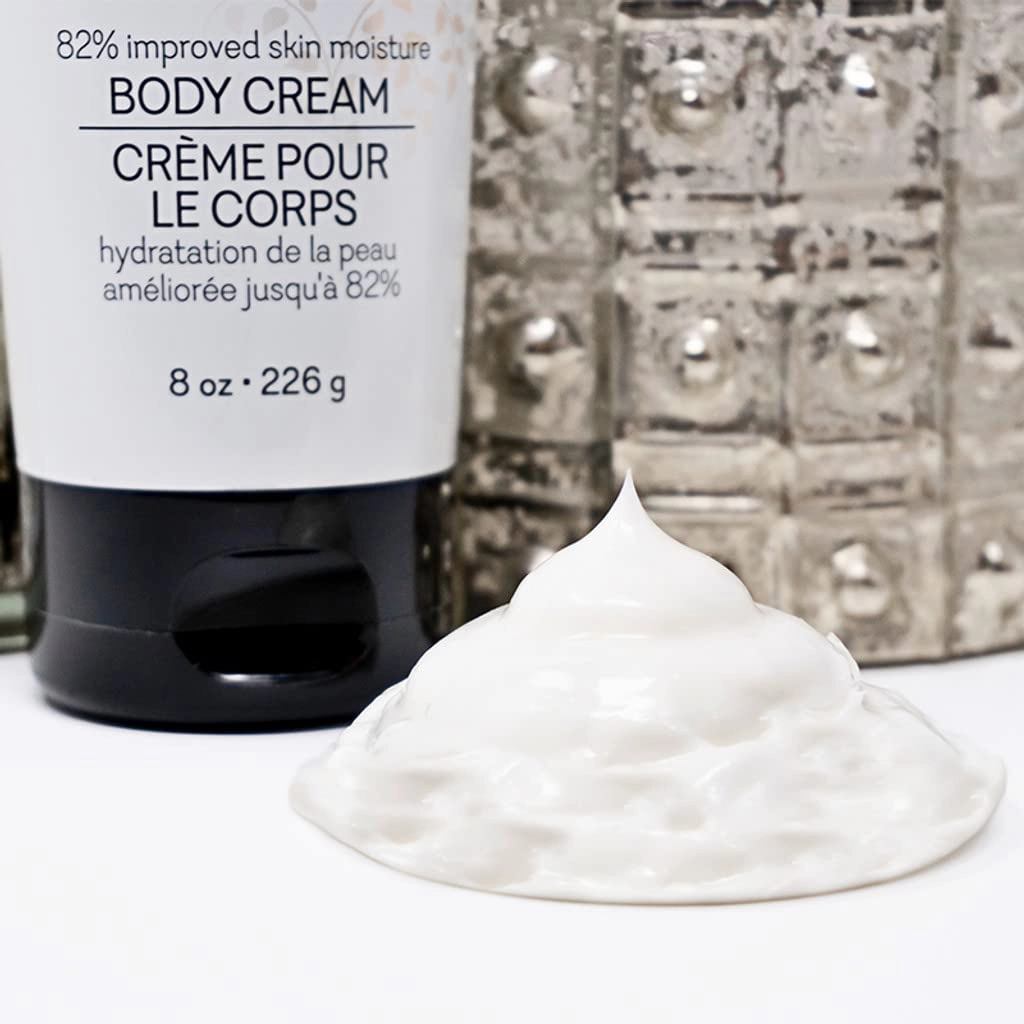 Vitabath Heavenly Coconut Creme Moisturizing Body Cream - Soothing Hydration Vitamin & Nutrient Skin Care - Replenishing All Over Dry Skin Lotion Moisturizer for Women & Men - 8 Ounce